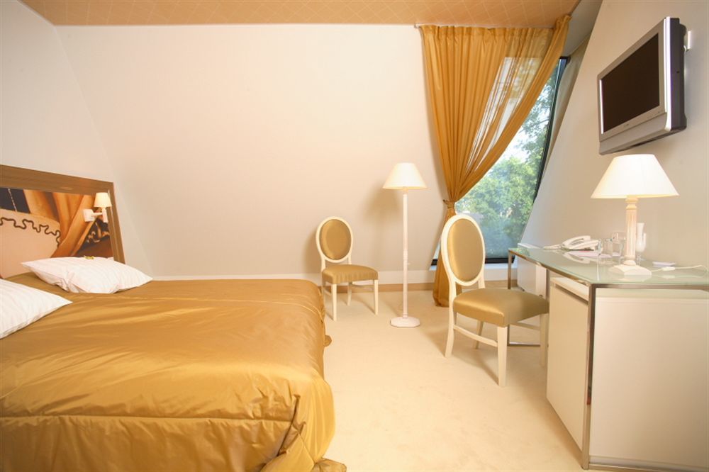 Arensburg Boutique Hotel&Spa Kuressaare Buitenkant foto