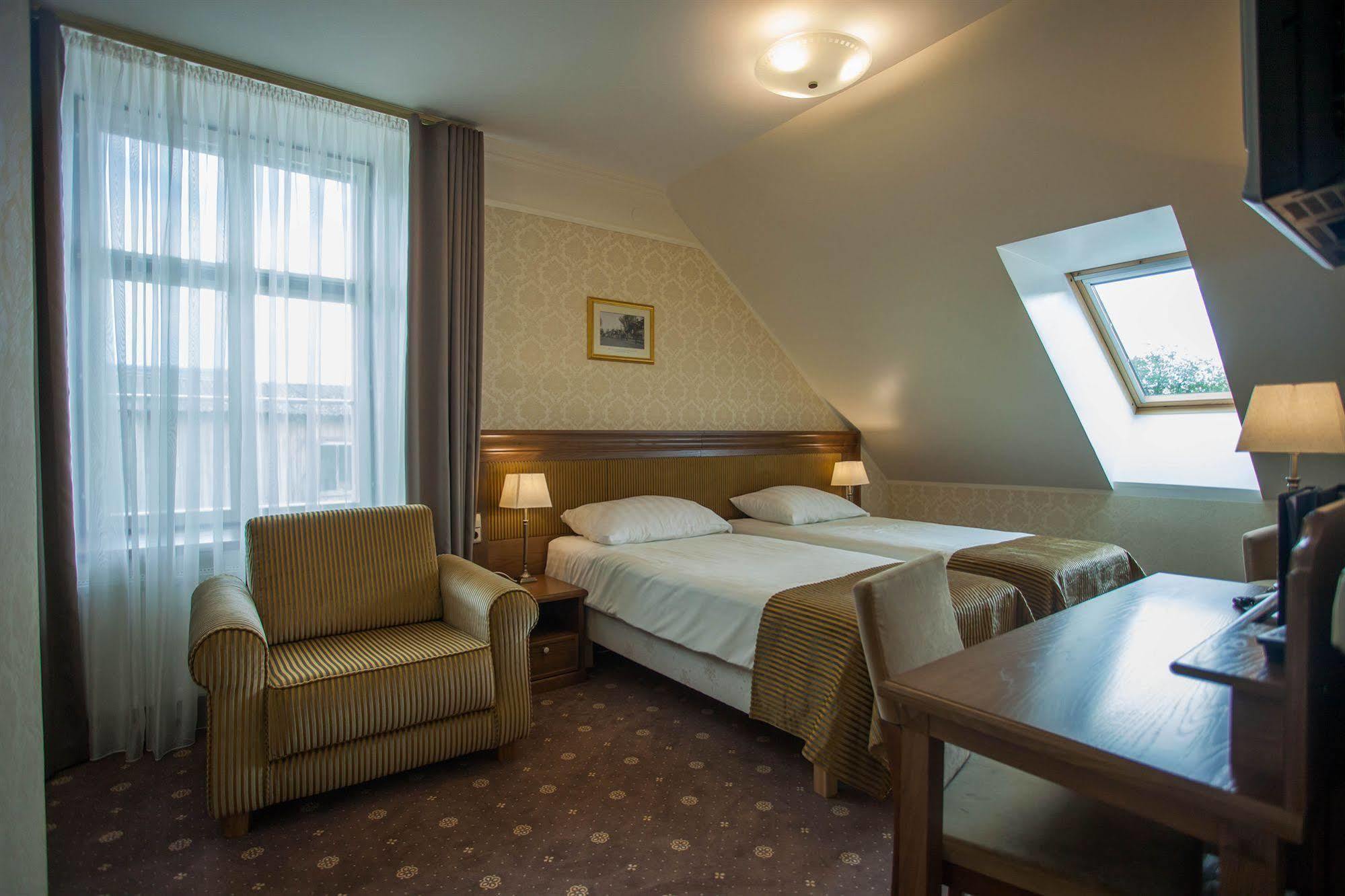Arensburg Boutique Hotel&Spa Kuressaare Buitenkant foto